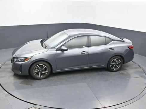 Used 2024 Nissan Sentra SV FWD image 47