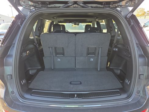 New 2025 Jeep Grand Cherokee L Altitude image 10