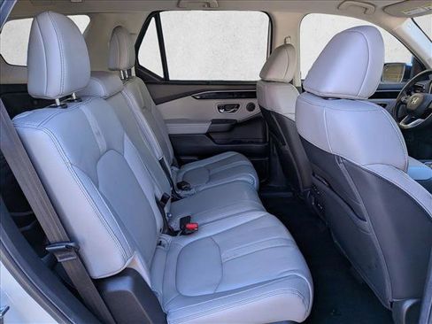 Used 2025 Honda Pilot EX-L image 20