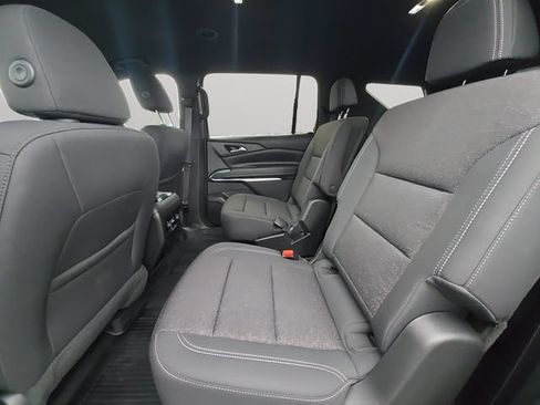 Used 2026 Chevrolet Traverse LT w/ Driver Confidence Package AWD/4WD image 12