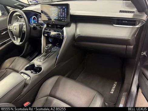 Used 2021 Toyota Venza Limited w/ Advanced Technology Package AWD/4WD image 11