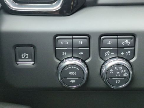 Used 2024 GMC Sierra 1500 Denali w/ Denali Reserve Package AWD/4WD image 21