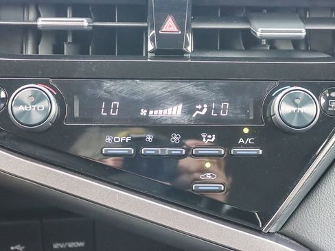 Used 2023 Toyota Camry LE image 25