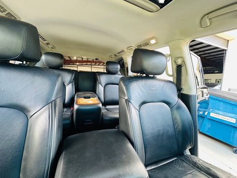 Used 2014 INFINITI QX80 4WD w/ Theater Package image 31