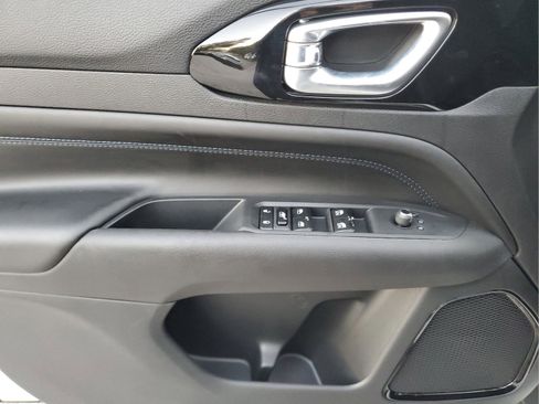 New 2026 Jeep Compass Latitude AWD/4WD image 14