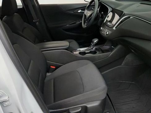 Used 2022 Chevrolet Malibu LT image 22