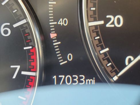 Used 2024 MAZDA MAZDA3 s FWD image 29