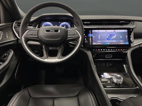 New 2026 Jeep Grand Cherokee Limited w/ Luxury Tech Group II image 5