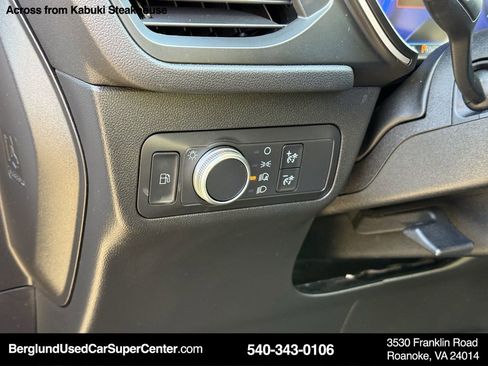 Used 2020 Ford Escape SE Sport image 17