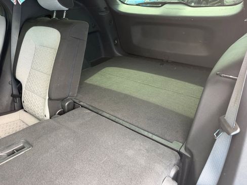 Used 2024 Chevrolet Equinox LS FWD image 12