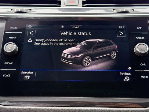 Used 2024 Volkswagen Tiguan Wolfsburg Edition FWD image 31
