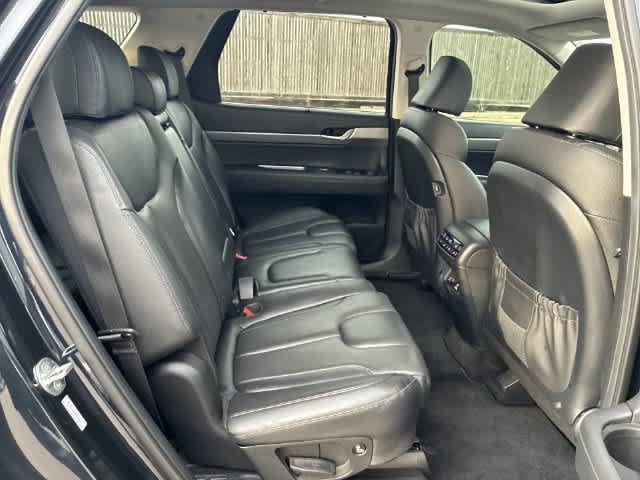 Used 2022 Hyundai Palisade SEL w/ 8P Bench Seat Package AWD/4WD image 22