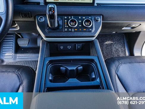 Used 2023 Land Rover Defender 110 X-Dynamic SE image 40