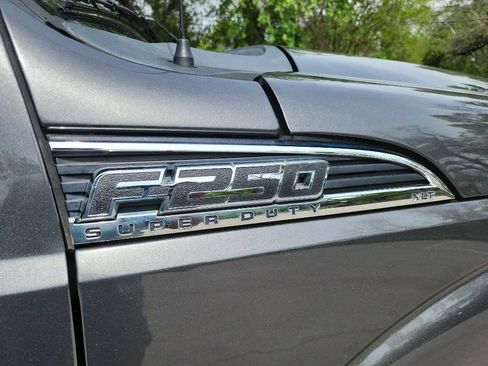 Used 2016 Ford F250 XLT w/ XLT Interior Package image 15