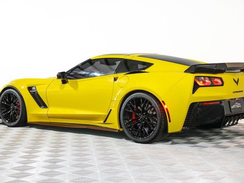 Used 2016 Chevrolet Corvette Z06 w/ 3LZ Preferred Equipment Group RWD image 25