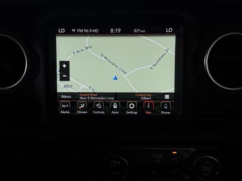 Used 2023 Jeep Wrangler Unlimited Sahara w/ Cold Weather Group AWD/4WD image 17