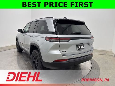 New 2026 Jeep Grand Cherokee Altitude AWD/4WD image 5