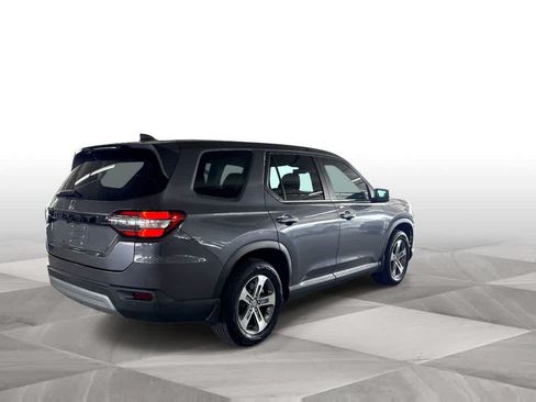 Used 2024 Honda Pilot EX-L image 8
