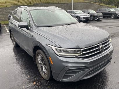 Certified 2023 Volkswagen Tiguan SE w/ Panoramic Sunroof Package