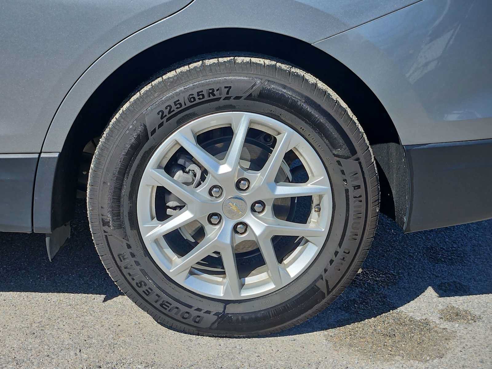 Used 2024 Chevrolet Equinox LT FWD image 11
