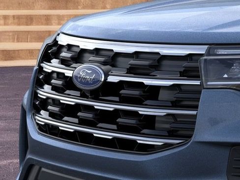 New 2026 Ford Explorer Active AWD/4WD image 17