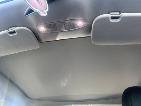 Used 2023 Tesla Model 3 Standard Range RWD image 5