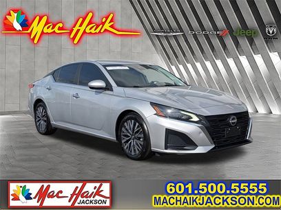 Used 2023 Nissan Altima 2.5 SV