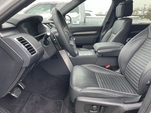 Certified 2024 Land Rover Discovery Dynamic SE image 14