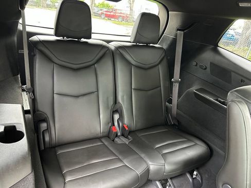 Used 2021 Cadillac XT6 Premium Luxury FWD image 46