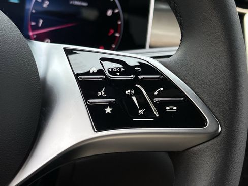 Certified 2025 Mercedes-Benz GLC 300 4MATIC image 29