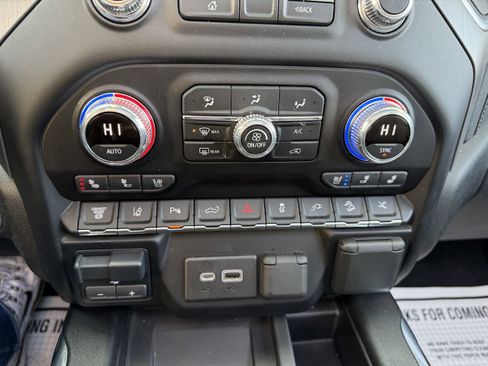 Used 2021 GMC Sierra 2500 Denali w/ Denali Ultimate Package image 21