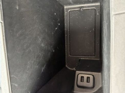 Used 2022 GMC Terrain SLT image 36