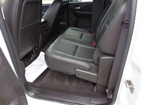 Used 2011 GMC Sierra 3500 SLT w/ SLT Convenience Package image 9