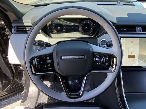 New 2026 Land Rover Range Rover Velar Dynamic SE image 7