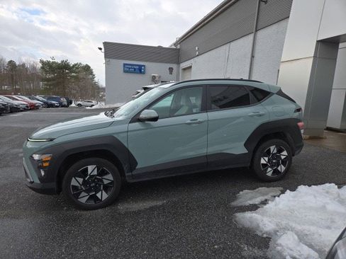 Used 2024 Hyundai Kona SEL image 5