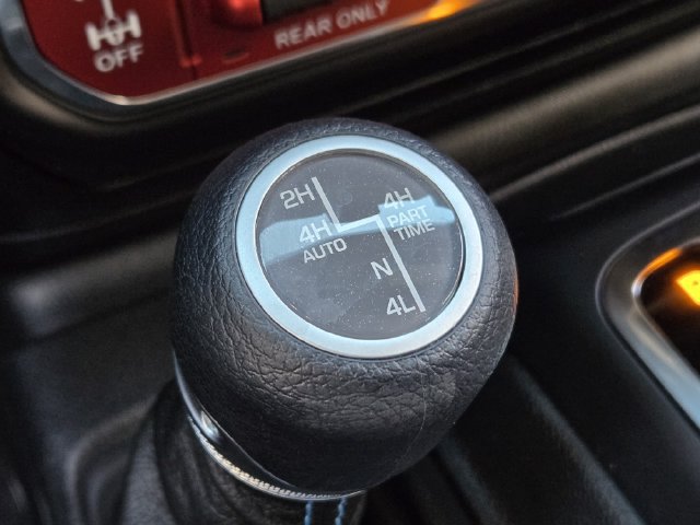 Used 2023 Jeep Wrangler Unlimited Rubicon 4xe AWD/4WD image 23
