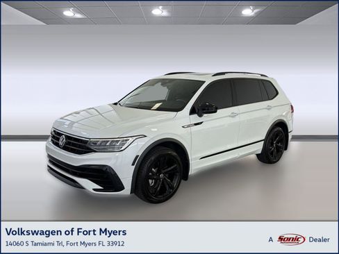 Used 2023 Volkswagen Tiguan SE R-Line FWD image 1