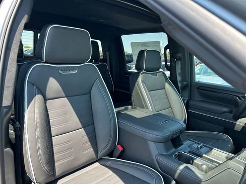 New 2026 GMC Sierra 2500 AT4X AWD/4WD image 36