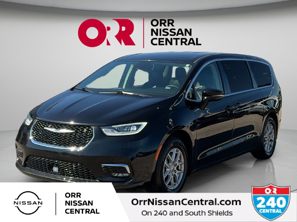 Used 2024 Chrysler Pacifica Touring-L FWD image 1