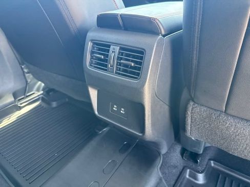 Used 2025 Nissan Rogue SV AWD/4WD image 22
