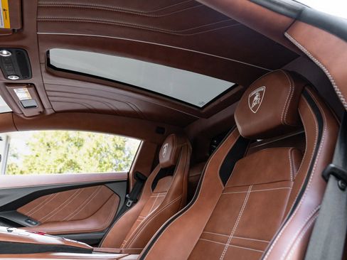 Used 2022 Lamborghini Aventador Countach image 24