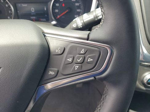 Used 2024 Chevrolet Equinox LT FWD image 20