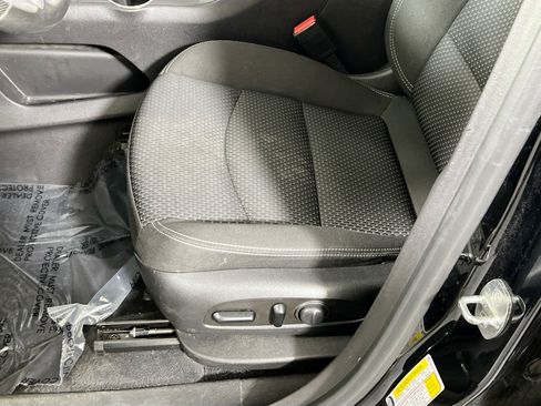 Used 2022 GMC Terrain SLE w/ Driver Convenience Package AWD/4WD image 18