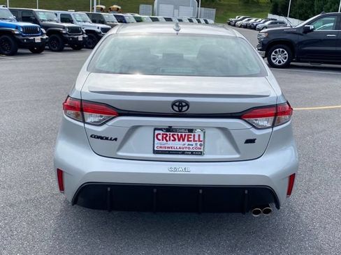 Used 2025 Toyota Corolla SE FWD image 4