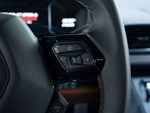 Used 2023 Lamborghini Huracan Tecnica RWD image 59