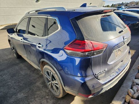 Used 2017 Nissan Rogue SL w/ SL Premium Package image 24