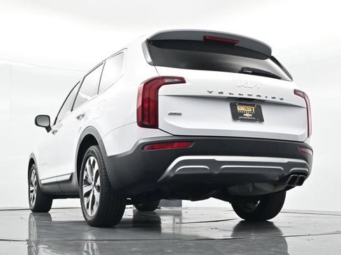 Used 2022 Kia Telluride S AWD/4WD image 32