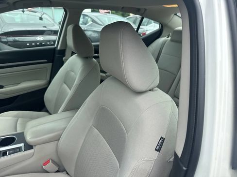 Used 2019 Nissan Altima 2.5 SV AWD/4WD image 8