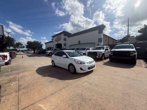 Used 2017 Hyundai Accent SE FWD image 41