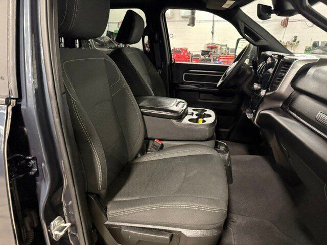 Used 2025 RAM 2500 Big Horn AWD/4WD image 10
